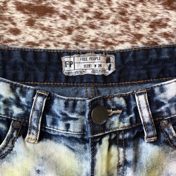Free People Tie Dye Raw Hem Shorts - Picture 6 of 11